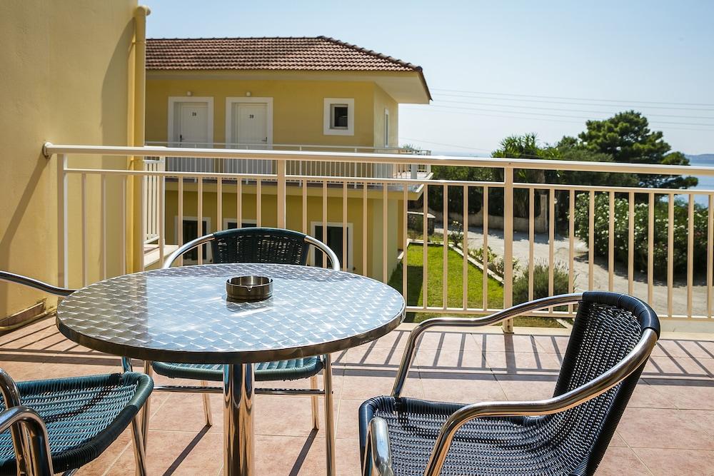 Lassi Hotel Bagian luar foto