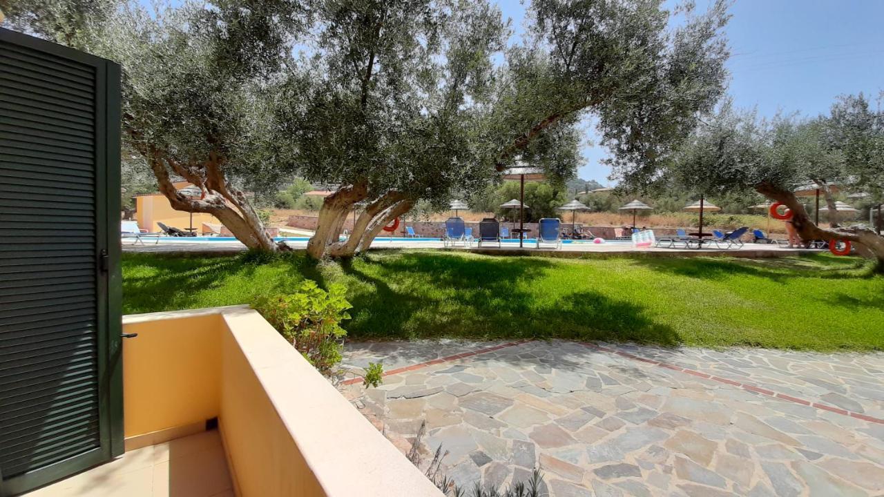 Lassi Hotel Bagian luar foto