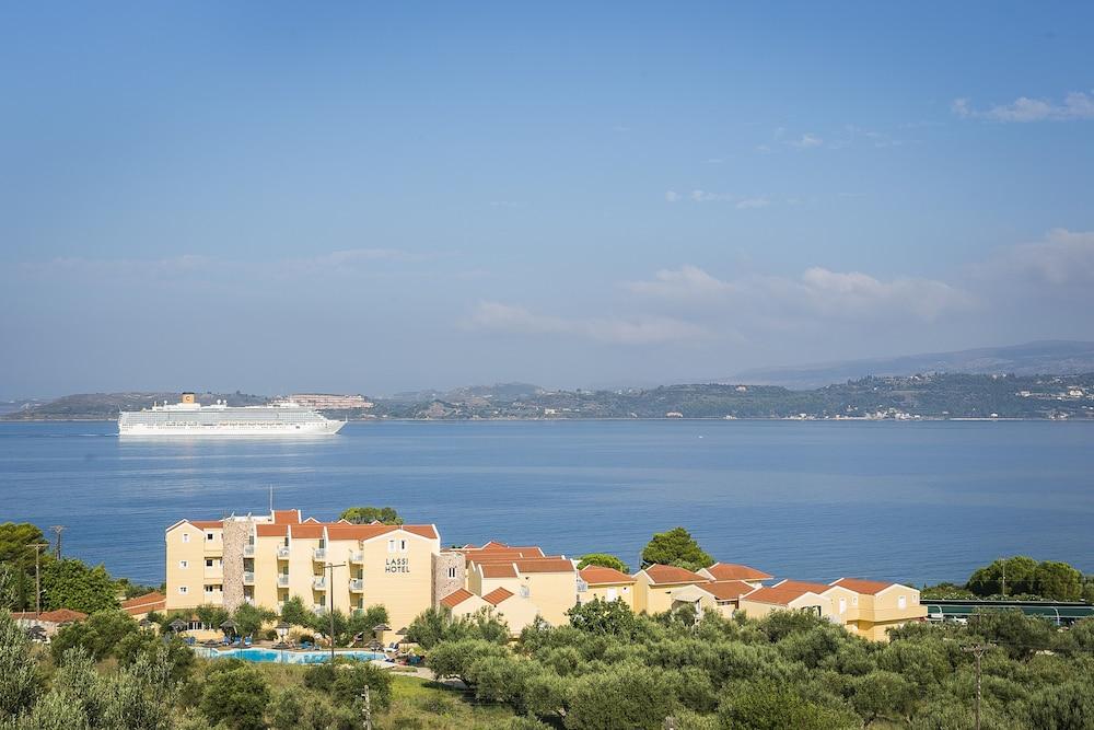 Lassi Hotel Bagian luar foto