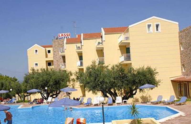 Lassi Hotel Bagian luar foto